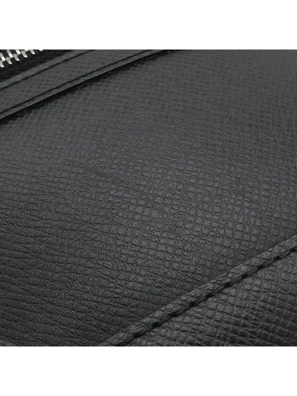 Louis Vuitton Second Pavel Taiga Ardoise Silver Black Clutch